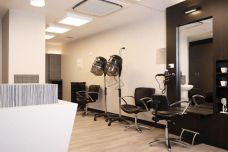 Camberwell Commmunity Condare Court salon